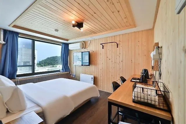 Songjeong Namuneulbo Motel Busan